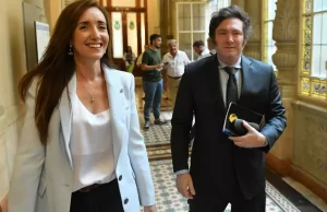 Según una medición de mayo, la imagen positiva de Milei y Villarruel crecieron