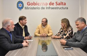 El Gobierno informó al sector de la construcción sobre los convenios firmados con Nación para reactivar obras