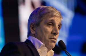 Por quinto mes consecutivo hubo superávit financiero y Caputo lo celebró