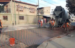 Se realizó el hormigonado de varias calles del barrio Limache