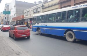 Desde este lunes se realiza una prueba en calle Pellegrini para mejorar la fluidez del tránsito. VIDEO/FOTOS