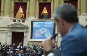 El Gobierno presentó ante los dialoguistas su reforma electoral: por ahora no hay consenso para eliminar las PASO