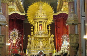 Se entronizaron las imágenes del Señor y la Virgen del Milagro