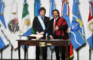 9 de Julio: El gobernador Sáenz participó en Tucumán de la firma del Pacto de Mayo