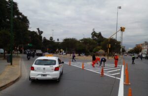 Señalética: continúan los trabajos en varios puntos de la ciudad. FOTOS