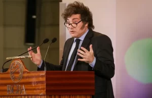 Milei y Caputo anunciaron que el lunes se inicia una nueva fase del programa económico