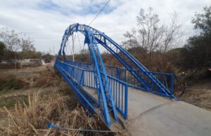 La Municipalidad repara los puentes peatonales que unen Villa El Sol con Norte Grande. VIDEO/FOTOS
