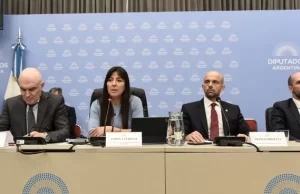 El Gobierno no consiguió los apoyos para avanzar en la privatización de Aerolíneas Argentinas y el debate sigue la próxima semana