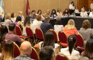 El Gobernador aseguró que la alfabetización es política de Estado y requiere un trabajo articulado con Nación