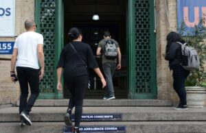 El Gobierno presenta proyecto para que extranjeros paguen en las universidades públicas