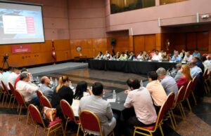 El Gobierno propuso cerrar 2024 con un 137% de incremento salarial interanual. VIDEO