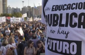 Marcha en rechazo al veto por la financiación de las universidades públicas