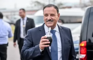 Quintela llevó a la Justicia su pelea con Cristina Kirchner por el PJ