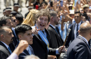 Encuesta muestra que volvió a crecer la imagen del Gobierno en noviembre