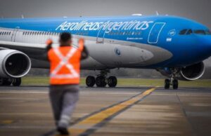 Aerolíneas Argentinas acordó con los sindicatos y dio por terminado el conflicto gremial