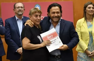 La gestión Sáenz ya entregó casi 4000 escrituras y 4200 casas: ”Este equipo sabe cuáles son las prioridades”. VIDEO/FOTOS