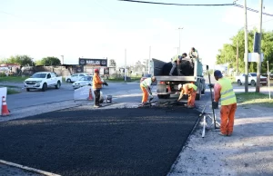 La Municipalidad realizó los últimos bacheos nocturnos del año 2024. VIDEO/FOTOS