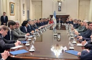Transferencias a provincias se recortaron más del 75% en el primer año de gobierno de Milei