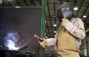 El Gobierno celebra el crecimiento del empleo registrado y del salario real en el sector privado