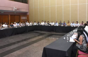 El Gobierno presentó una nueva propuesta a gremios de la Administración Pública Provincial. VIDEO
