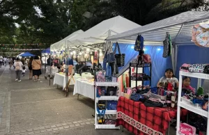 El municipio invita a recorrer los paseos artesanales este fin de semana. FOTOS