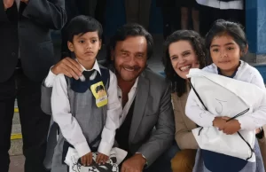 Gustavo Sáenz inició la entrega en Salta de más de 185.000 manuales y más de 265.000 kits escolares