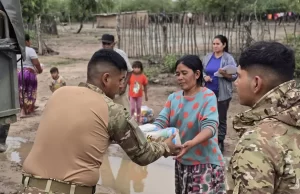 Río Pilcomayo: intensa presencia del Estado Provincial asistiendo a las comunidades. FOTOS