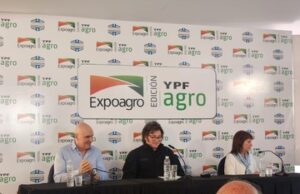 Fuerte respaldo de Milei a Bullrich: “Los buenos son los de azul y los hijos de puta que rompen autos son los malos”