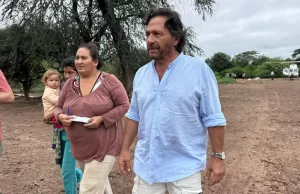 Gustavo Sáenz coordinó en territorio la asistencia aérea a comunidades afectadas por la crecida del río Bermejo. VIDEO/FOTOS
