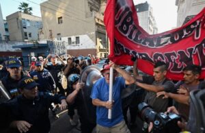 Piqueteros, movimientos sociales y sindicatos irán a la marcha por los jubilados y crece la tensión