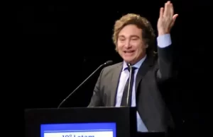 Encuesta: para el 51% es «mala» la gestión de Javier Milei, pero casi 35% votaría a LLA en las elecciones