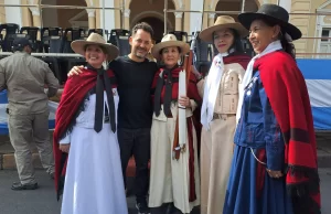 El Intendente junto a los vecinos conmemoraron el cumpleaños 443° de la ciudad. FOTOS