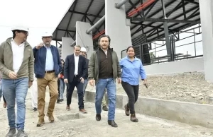 Sáenz supervisó el avance de dos obras clave en Güemes: la nueva Terminal de ómnibus y la técnica Tesla. VIDEO/FOTOS
