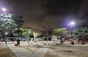 Colocaron nuevas luminarias en el barrio Miguel Ortiz, VIDEO/FOTOS