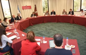 El gobernador Sáenz encabezó una nueva reunión del gabinete provincial