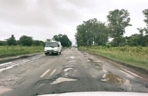 Denuncian que el 65% de la red vial nacional está destruida