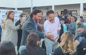 Sáenz y Duránd entregaron escrituras de viviendas en Capital. FOTOS