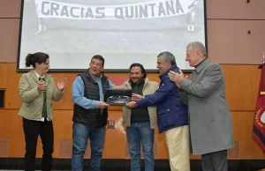 El gobernador Sáenz homenajeó a Néstor Salvador Quintana, maestro del periodismo salteño
