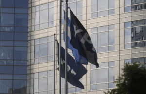 Juicio por YPF: la justicia de EE.UU. ordena a la Argentina entregar el 51% de las acciones de la petrolera a los beneficiarios del fallo
