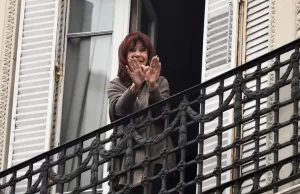 La Justicia rechazó un pedido de Cristina Kirchner para recibir visitas sin restricciones