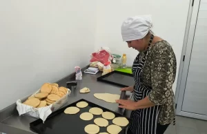 Este sábado se realiza la 1era Feria de la Fábrica Municipal de Oficios. VIDEO/FOTOS
