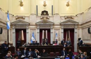 El Senado convirtió en ley un aumento para las jubilaciones y la restitución de la moratoria previsional