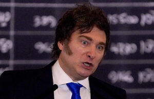 Nueva encuesta de la consultora más crítica de Javier Milei