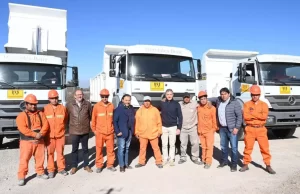 La Dirección Provincial de Vialidad sumó nuevas maquinarias con una entrega realizada por el gobernador Sáenz. VIDEO/FOTOS