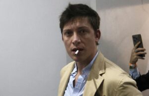 Santiago Caputo furioso con las coimas: «Nosotros ponemos la cara y estos se afanan todo»