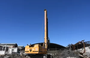Mercado San Miguel: comenzó la instalación de las bases de las columnas. VIDEO/FOTOS