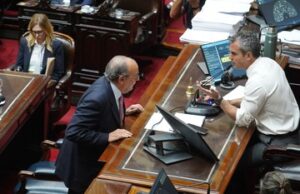 Milei vetó leyes con mejoras para jubilados y discapacitados. Confía en gobernadores para sostener el rechazo