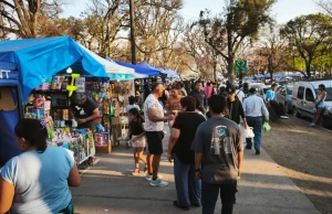 Miles de personas disfrutaron de la Feria del Milagro en el parque San Martín. VIDEO/FOTOS