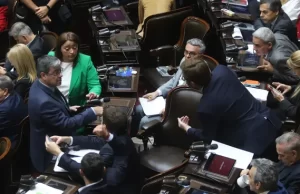 Diputados opositores sesionarán la otra semana para rechazar vetos de Milei