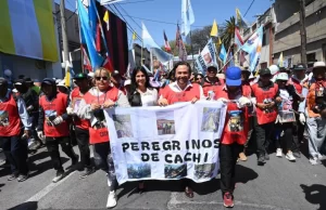 Más de 12 mil peregrinos de los Valles Calchaquíes fueron recibidos por el Gobernador. VIDEOS/FOTOS